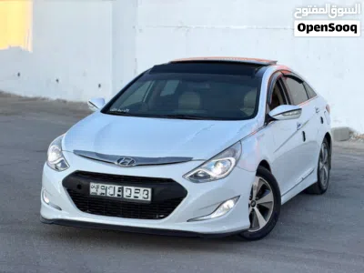 Hyundai Sonata Standard 2