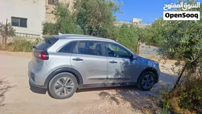 Kia Niro EX 3