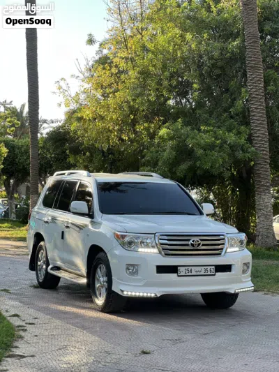 تويوتا لاند كروزر GXR 2