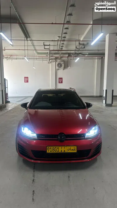فولكسفاغن جولف GTI Standard 2