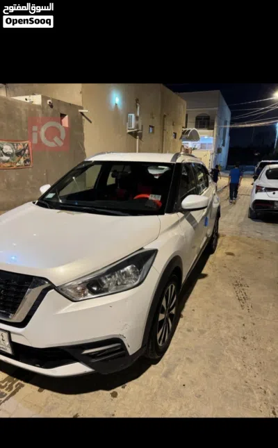 Nissan Kicks S 2
