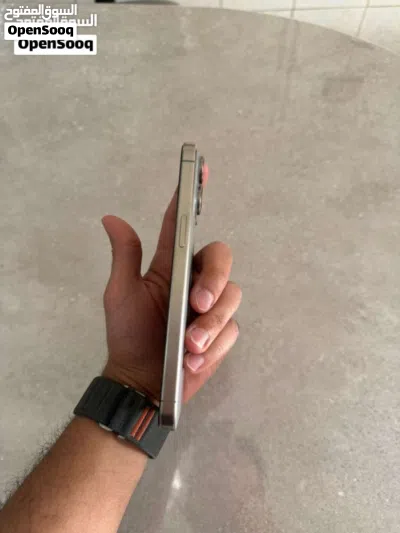 ايفون 15 برو ماكس جهاز بعده وكاله 4