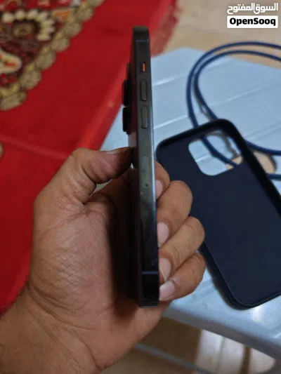 للبيع ايفون 14 برو قمة النظافه وغير مفكوك 4