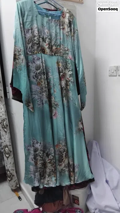 فساتين شبه جديد 2