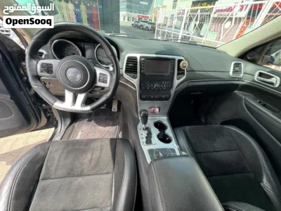 Jeep Grand Cherokee SRT 8 4