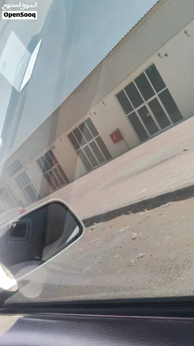 للايجار السنوى محلات فى ابوظبى مصفح الصناعيه على الطريق الرءيسى مباشرتا 3