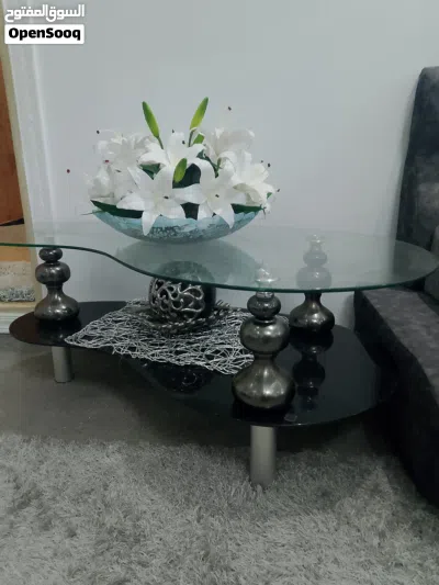فرصة بيع طاوله زجاجيه حلوه وذوق 2