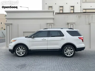 Ford Explorer XLT 3
