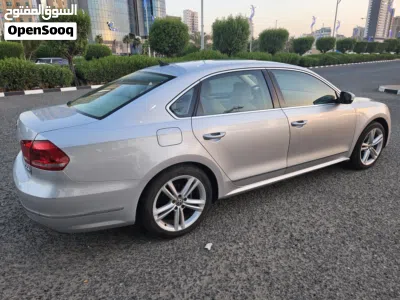Volkswagen Passat SE 4