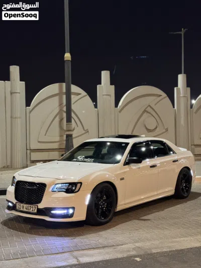 كرايسلر 300 Touring 4