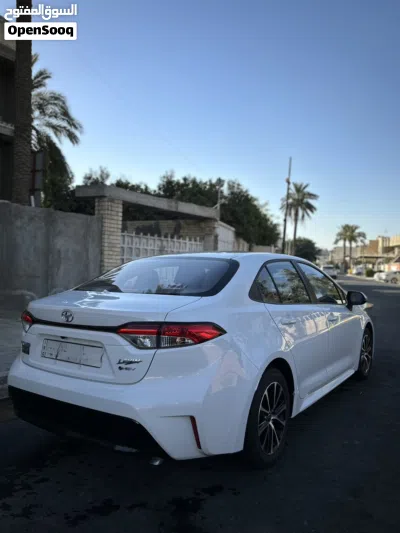 تويوتا كورولا Hybrid 4
