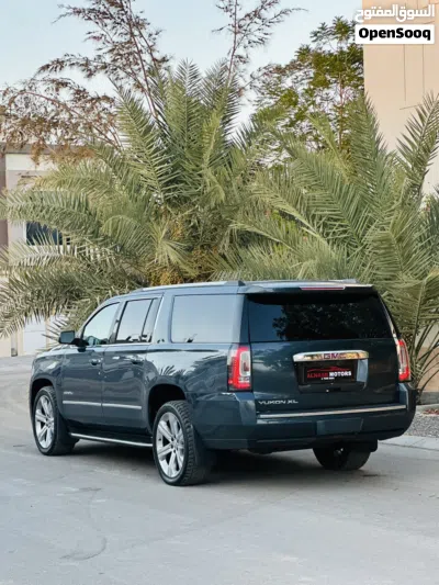 GMC Yukon XL Denali 4