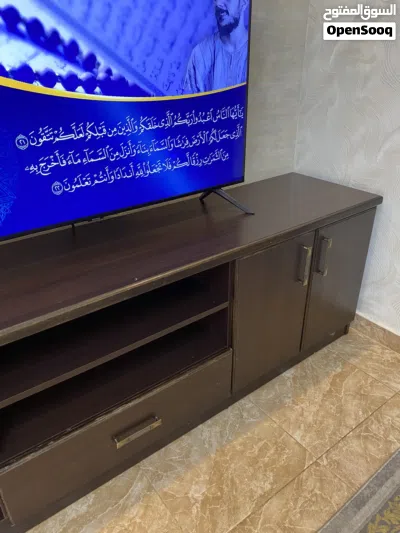 طاولة تلفزيون ثقيلة 3