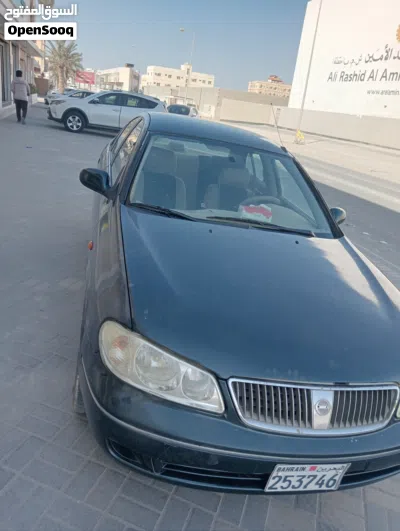Nissan Sunny SL 4