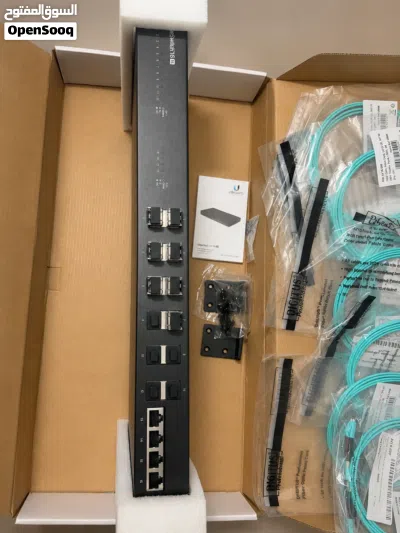 EdgeSwitch 16 XG (10G 16- port managed aggregation switch 3