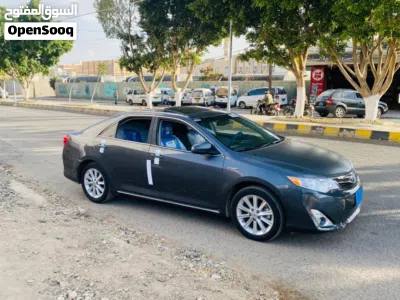 Toyota Camry XLE 4