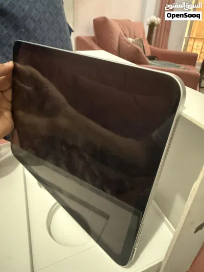 للبيع iPad 11 Wi-Fi 128GB (A16) 2