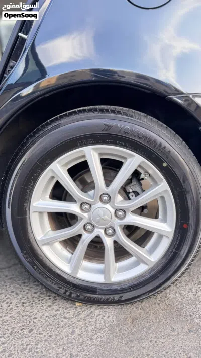 Mitsubishi Lancer GLS 3