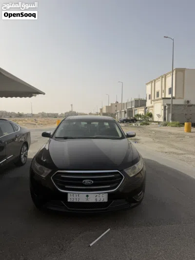 Ford Taurus Limited 3