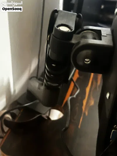 شاشه جانبيه مستعمل نضيف 3