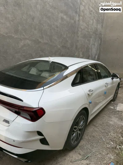Kia K5 EX 4