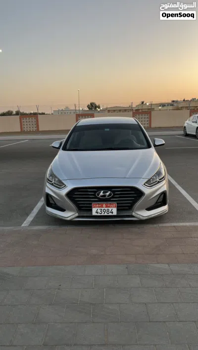 Hyundai Sonata Standard 4