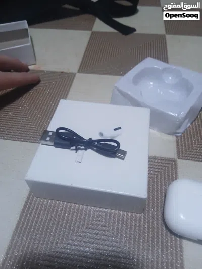 airpods pro 2 مطابق للأصلي copy one جديد. ............... ......................................... 4