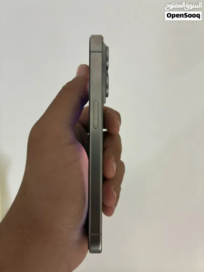 ايفون 15برو محلي مش مفتوح 4