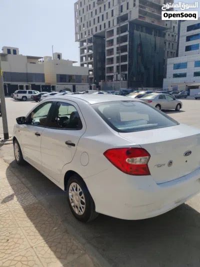 فورد فيجو Standard 2