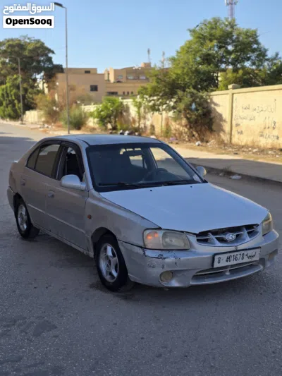 Hyundai Verna EX 2