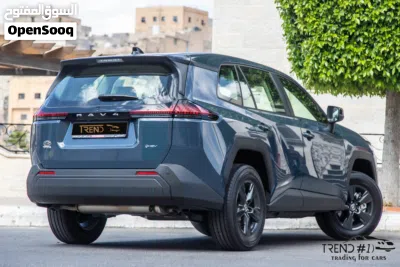 Toyota RAV 4 Standard 3