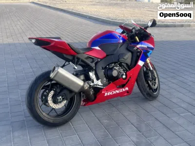 Honda CBR1000RR 3
