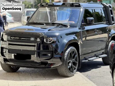Land Rover Defender 130 X-Dynamic 3