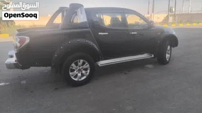 Mitsubishi L200 Standard 2
