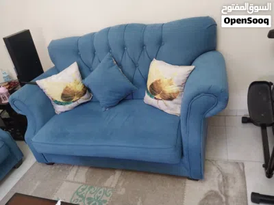 طقم كنب بحالة الجديد بسعر 400 قابل للتفاوض 2