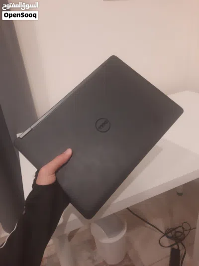 للبيع Dell Latitude E5450 بحالة ممتازة – Intel Core i5 + SSD سريع – 8GB RAM – مع الشاحن الأصلي 3