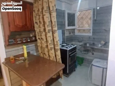 شقه 2 غرفه متوضبه حديثا بالبيطاش بجوار باب 5 3