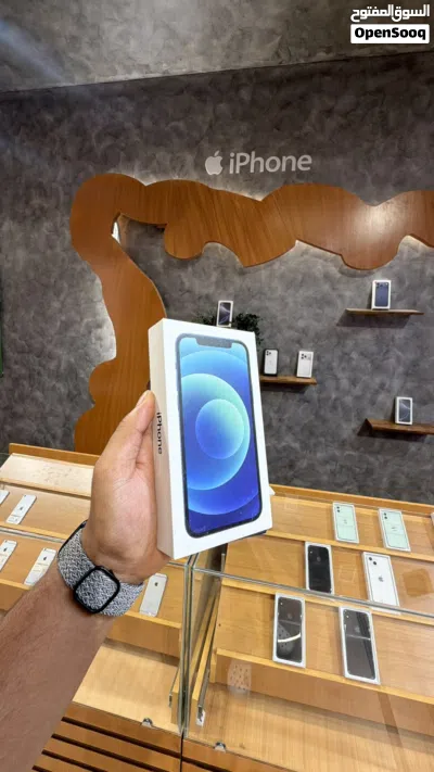ايفون 12 - أصلي 100٪ - مع ضمان- بطارية فوق 90 - . Iphone 12 - 99rial 4