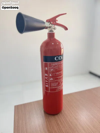 طفايات الحريق بكل الأنواع و مستلزماتها وقطع صيانتها مع كادر مختص فقط عند سياب للتجارة. ثقتك غايتنا. 3