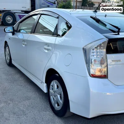 تويوتا بريوس Prius+ 4