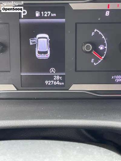 Hyundai Tucson SEL 4