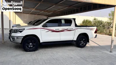 Toyota Hilux SR5 2
