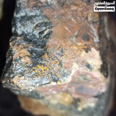 multicolored jasper..حجر خام متعدد الألوان 3