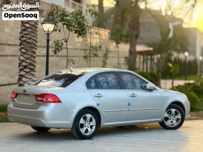 Kia Lotze 3