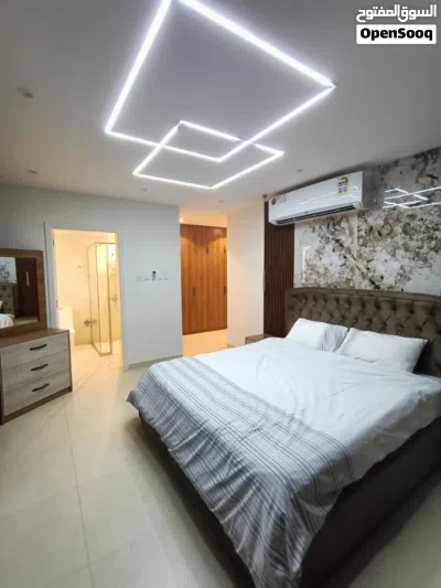 Alkhuwer almaha street 3bhk fully furnished apartment for rent بالخوير شارع المها شقه 3 غرف نوم 2