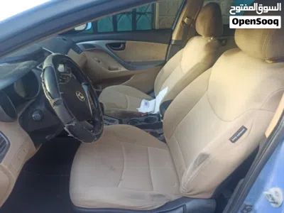 Hyundai Elantra Limited 4