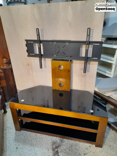 طاولة LC D اوربي بحالة ممتازه 3