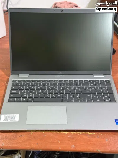 Dell Core i7 11th 8/256ssd Vga 2 gb 15.6 inch 2