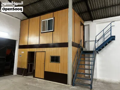 مخزن في صلالة صناعية رقم 5، store مكتب + دورة مياة + office + toilet جميع الخدمات متوفرة 2