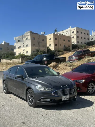 Ford Fusion S 2